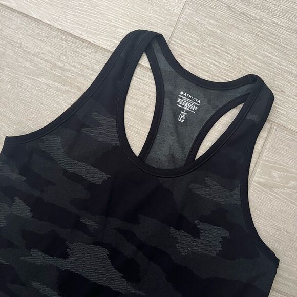 Athleta Speedlight Camo Tank size Small - Picture 9 of 9